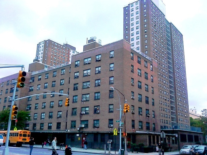 Die Fulton Houses – Sozialwohnungskomplex mitten in einem der begehrtesten Luxusviertel in New York – wie kam es dazu?