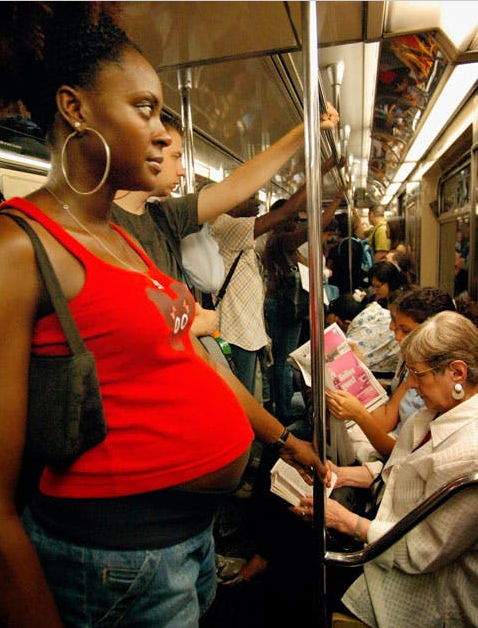 Bei durchschnittlich 80 Frauen jährlich setzen Wehen in der U-Bahn ein