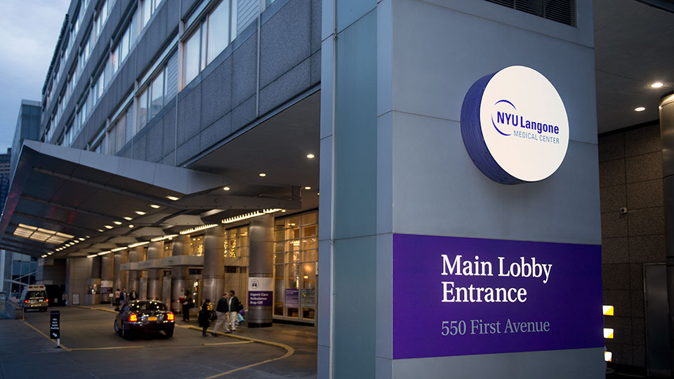 Nyu Langone Tisch Hospital Main Entrance New York Aktuell 0447