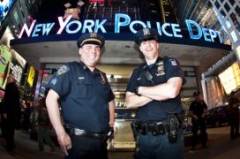 100 000 Und Mehr Im Jahr Pension Mit 45 Das Sind Die Bezuge Bei Polizei Und Feuerwehr New York Aktuell