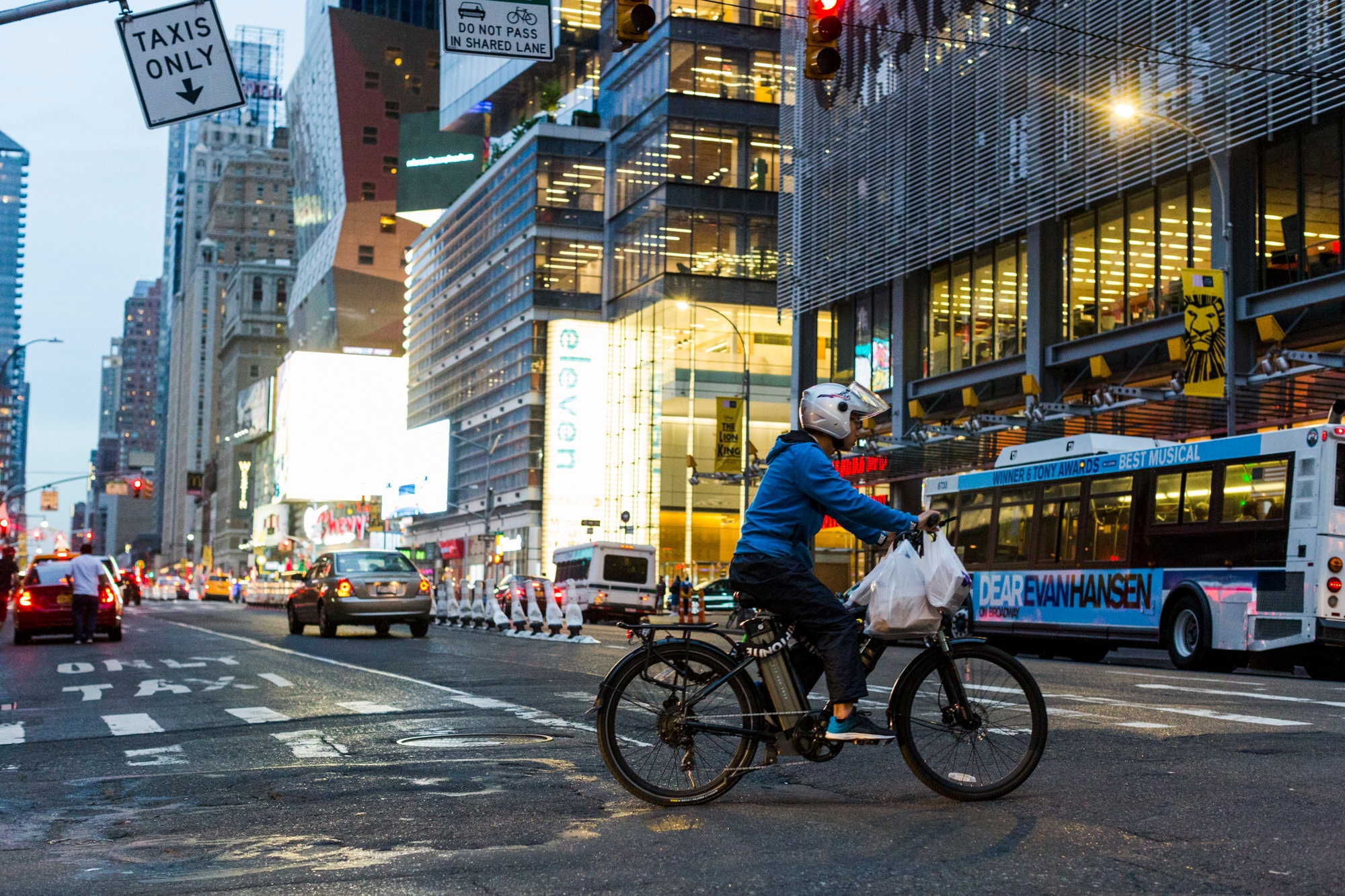 Große Kontroverse um E-Bikes und Scooter in New York