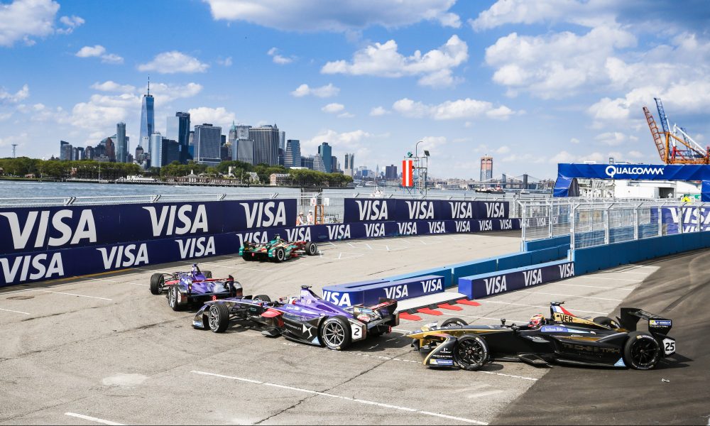 Formel E – Am Wochenende jagen E-Rennautos mit bis zu 220 km/h durch Brooklyn (inkl. Streaming Link)