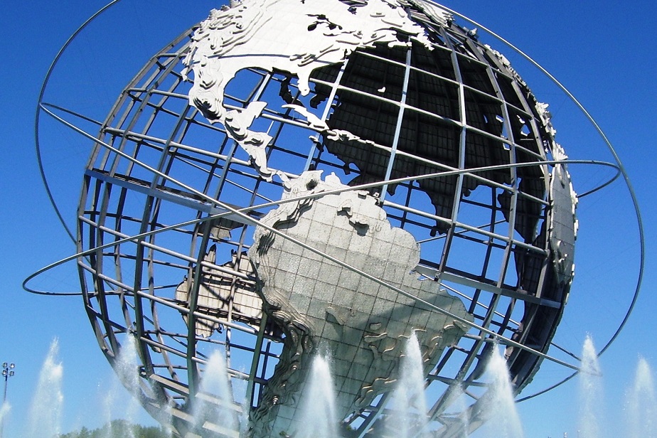 Man kennt sie vom Weg vom JFK Airport in die Stadt und aus ‘Men in Black’ – aber was ist die ‘Unisphere’ eigentlich?