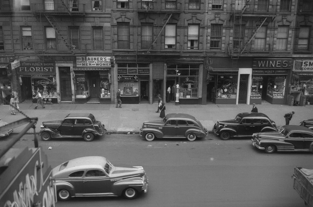 Fahren Sie mit uns durch das Manhattan des Jahres 1943 – ein tolles Zeitdokument von technisch hoher Qualität (05:49)