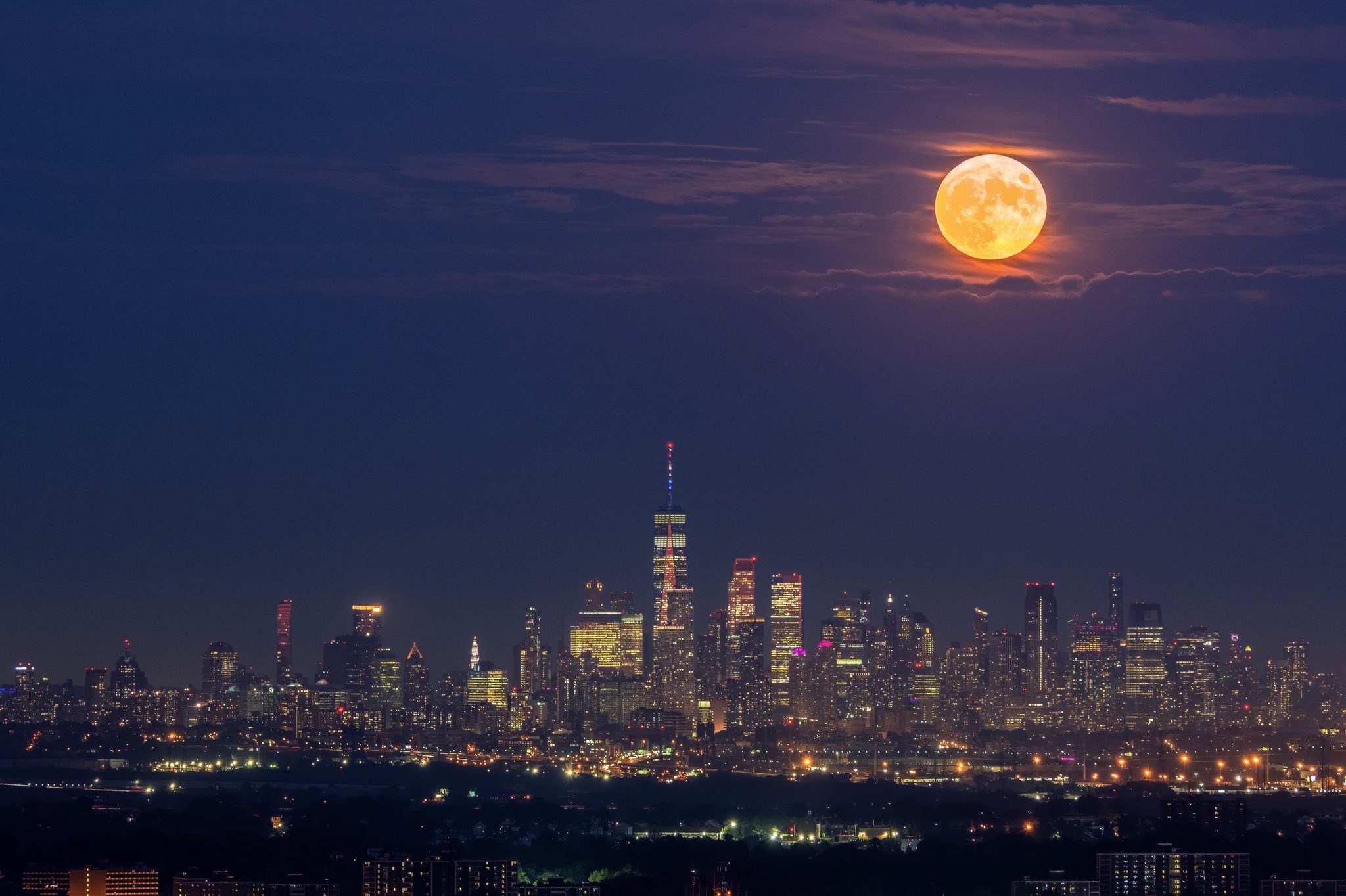 Am Donnerstag gab es einen Supermoon im New Yorker Nachthimmel zu sehen, bis zum nächsten dauert es ein Jahr (mit Fotos)