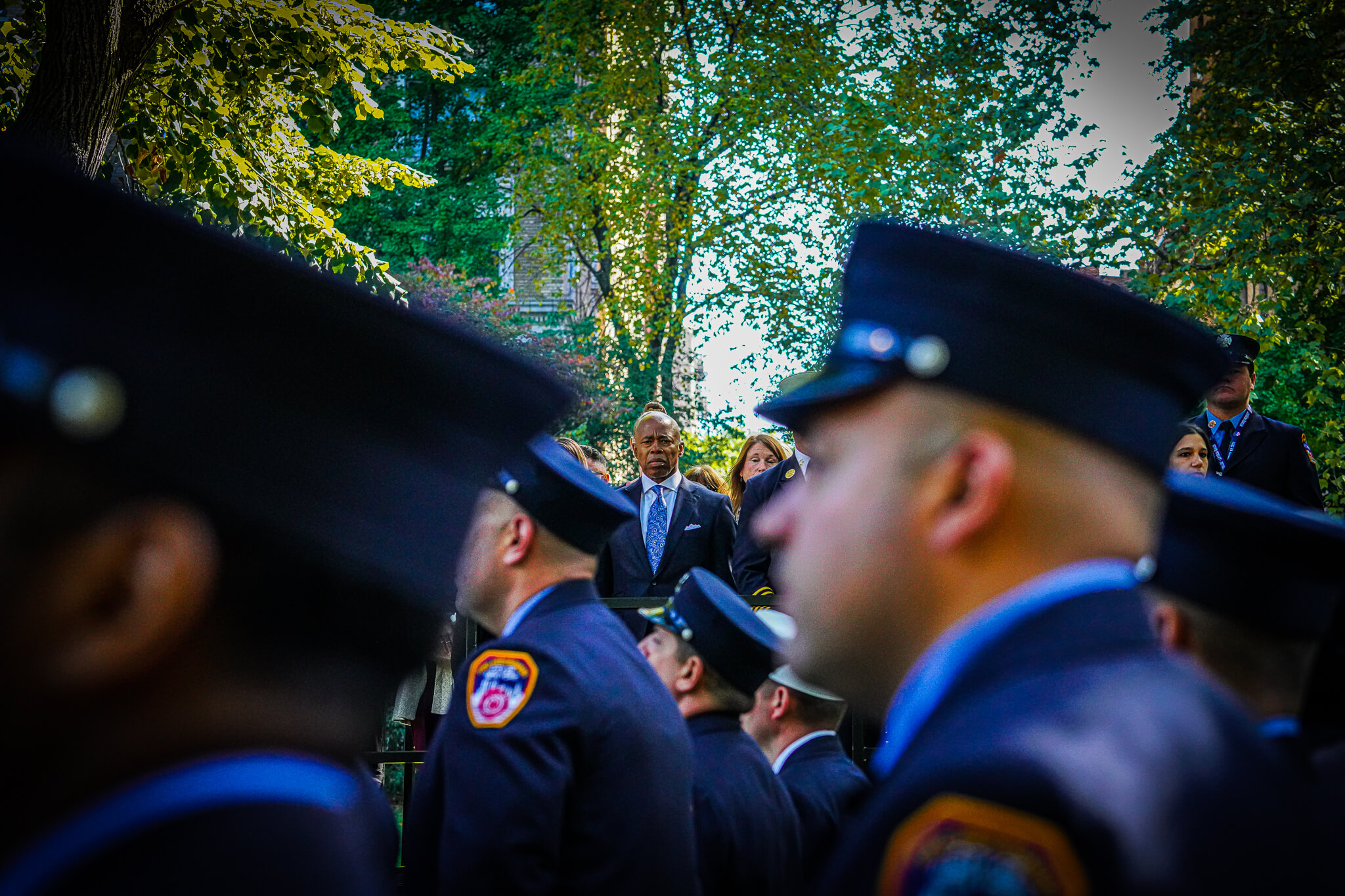 Trauerfeier für 18 Feuerwehrleute an Fireman’s Memorial Gedenkstätte in Manhattan