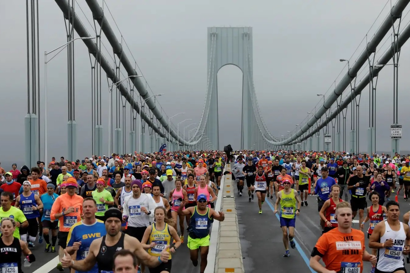 Keine Veranstaltung hält New York so in ihrem Bann wie der Marathon, am Sonntag findet er zum 52. Mal statt! Und so können Sie ihn in D-A-CH sehen