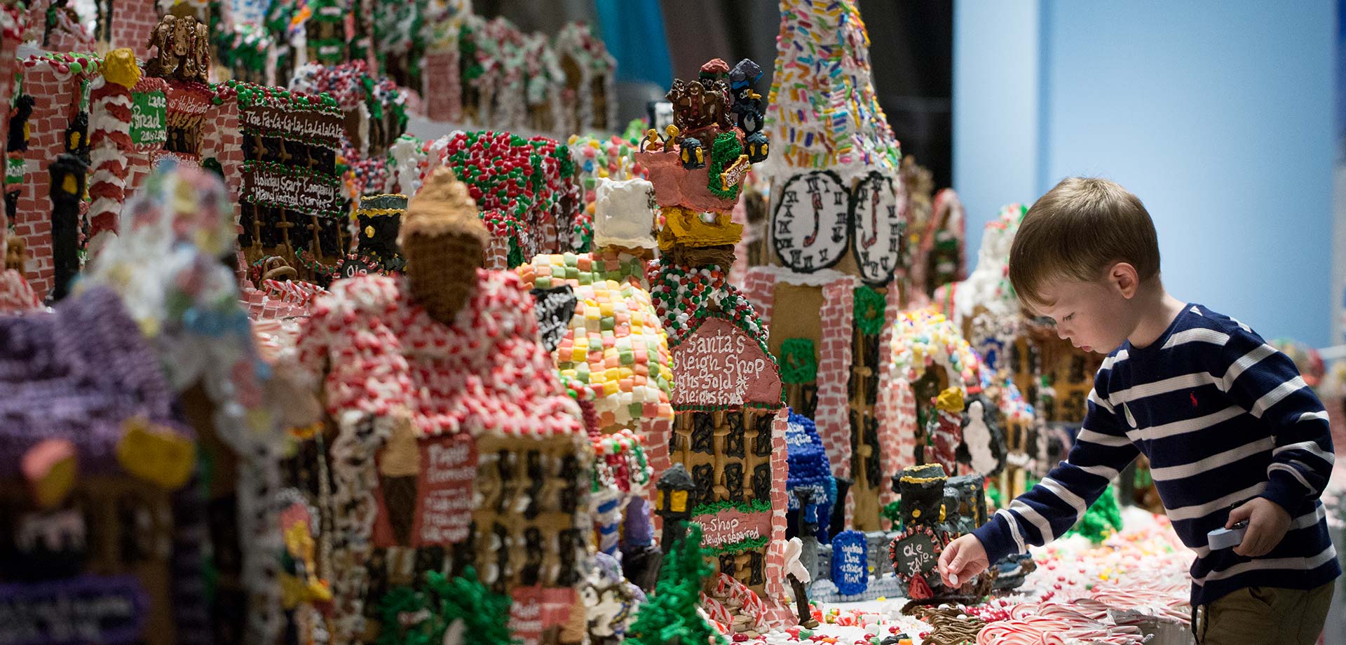 Gingerbread Lane, das größte Lebkuchendorf der Welt steht bis 7. Januar