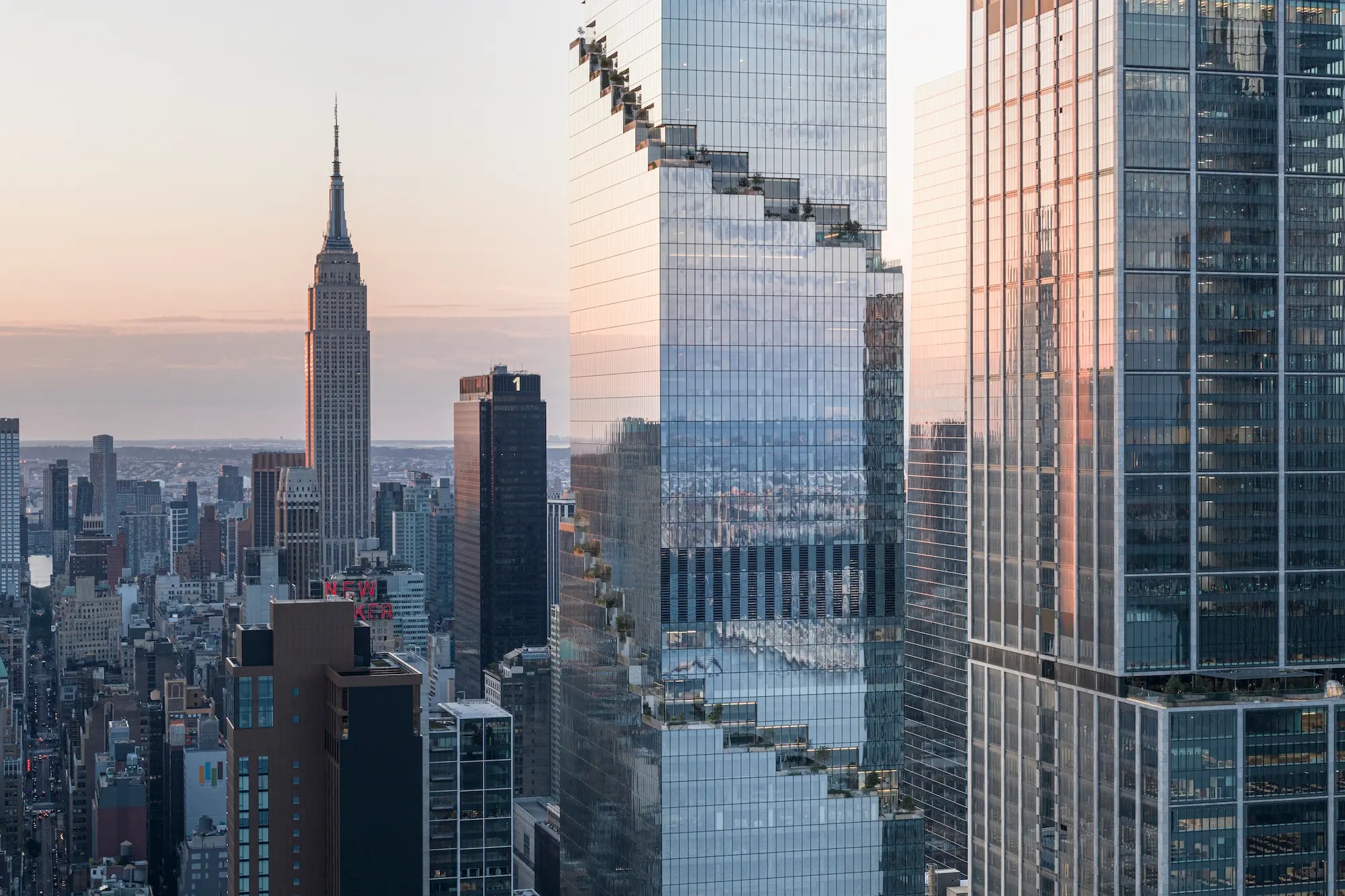 ‘The Spiral’ –  3.7 Mrd. USD teurer Wolkenkratzer mit Außengärten auf jeder Etage nach 5 Jahren Bauzeit fertig
