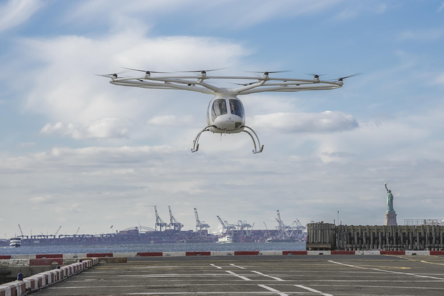 Am Heliport in Manhattan – Deutsches Unternehmen Volocopter testet Lufttaxi in New York (mit Video 01:02)