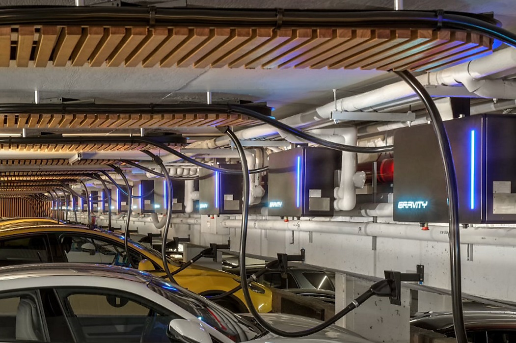 In 5 Minuten Strom für mehr als 300 km Strecke – Google finanziertes Start-up eröffnet leistungsfähigste Ladestationen für E-Autos in den USA