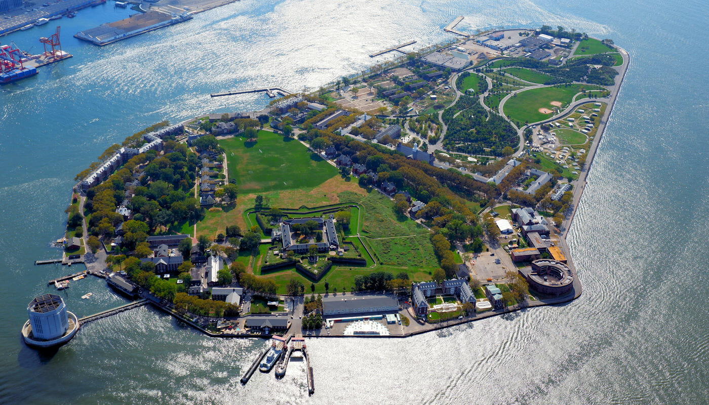 Governors Island – Spektakulärer Inselpark im Hafen von New York mit viel faszinierender Geschichte