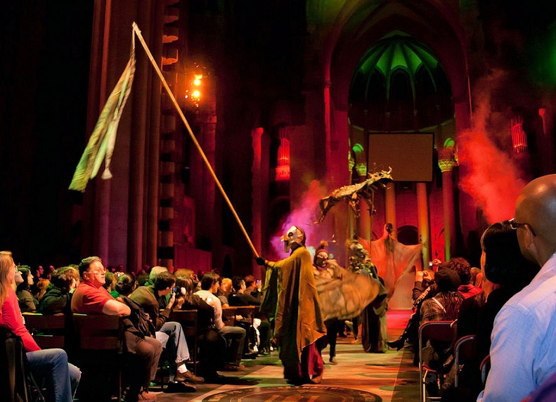 Die größte Kirche der USA steht in NY und ist relativ unbekannt, obwohl es dort viel zu entdecken gibt