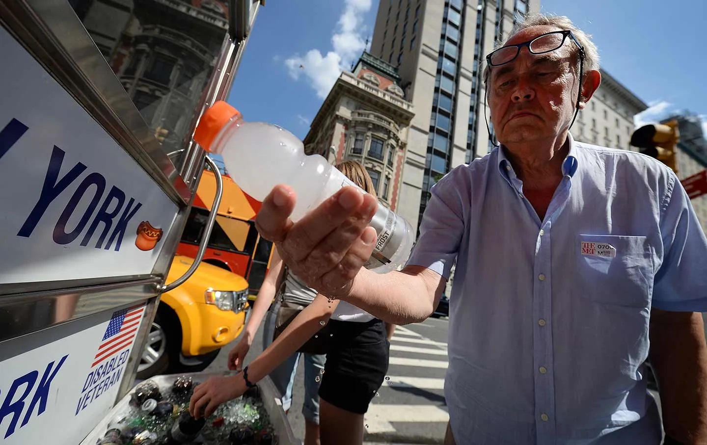 Temperaturen bis zu den gefürchteten 100°Fahrenheit (38°C) – New Yorks erste, brutale Hitzewelle des Sommers 2025 am Anrollen